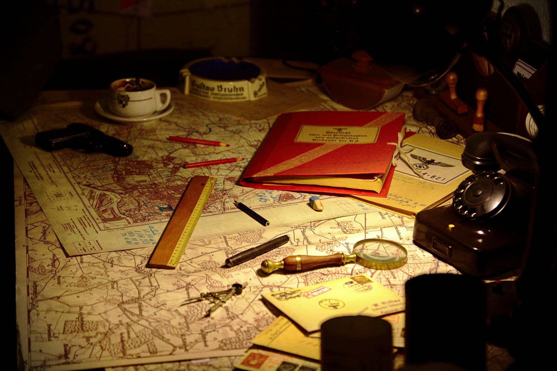 Detective notes
